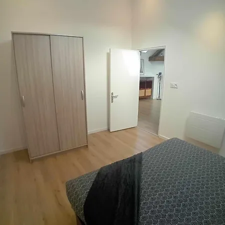 Et Calme - T3 Entierement Equipe Et Renove Apartamento *