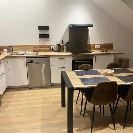 Apartamento Et Calme - T3 Entierement Equipe Et Renove Seloncourt